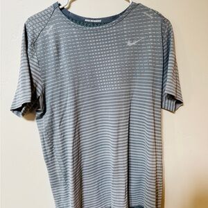 Nike Men's Striped Gray Tee TechKnit Ultra Running